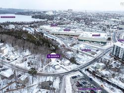 15 Sussex Street  Spryfield, NS B3R 1N8