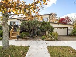 7082 Murdoch Avenue  Halifax, NS B3L 2G7