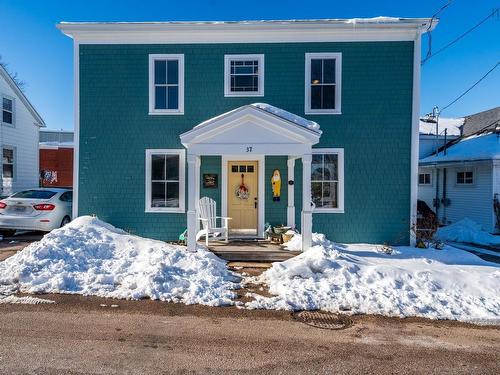 37 St James Street  Annapolis Royal, NS B0S 1A0