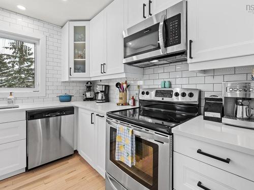 679 Basinview Drive, Bedford, NS 
