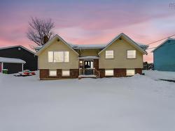 679 Basinview Drive  Bedford, NS B4A 3E8