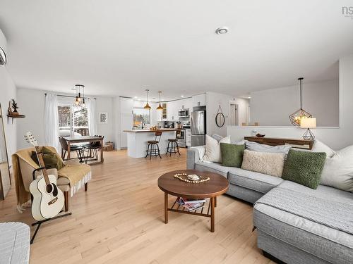 679 Basinview Drive, Bedford, NS 