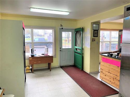 6 Junction Road, Springhill, NS 