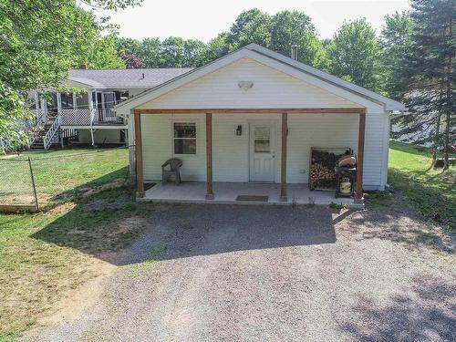 1353 Pinecrest Drive, Coldbrook, NS 