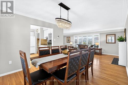 15 Belair Drive, Hamilton, ON - Indoor Photo Showing Dining Room