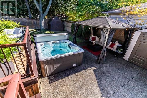 15 Belair Drive, Hamilton, ON - Outdoor With Deck Patio Veranda