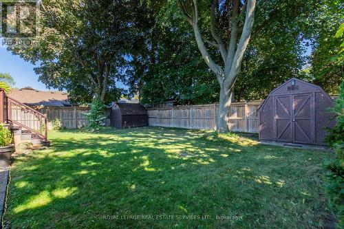 15 Belair Drive, Hamilton, ON - Outdoor With Backyard