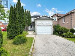 39 LAMAY CRESCENT  Toronto, ON M1X 1J2