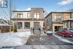 69 MYSTIC AVENUE  Toronto, ON M1L 4H1