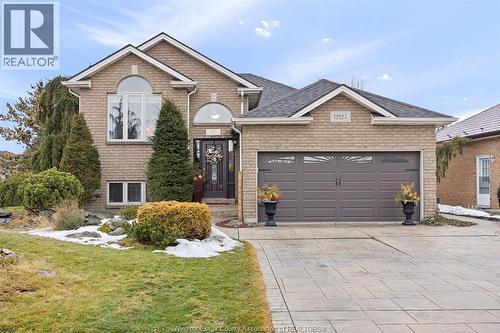 12123 CRANBROOK  Tecumseh, ON N8N 2M1