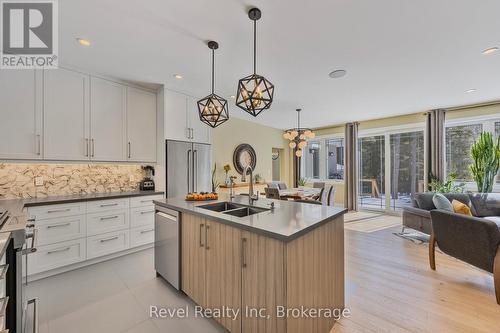 15 Stoney Road, Tiny, ON - Indoor Photo Showing Kitchen With Double Sink With Upgraded Kitchen