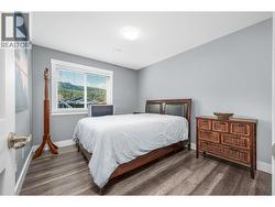 Bedroom # 2 on entrance level - 