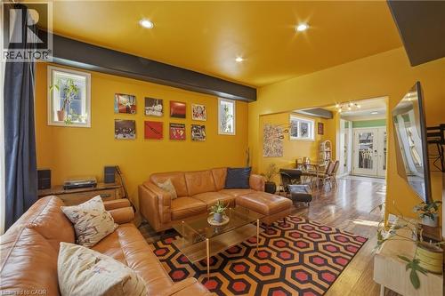 Potlights with night-time feature! - 81 Ottawa Street N, Hamilton, ON - Indoor Photo Showing Living Room