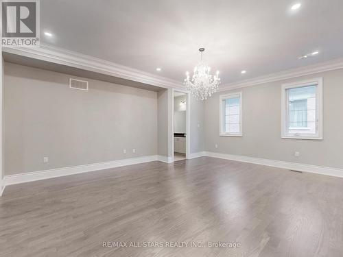 48 Cairns Gate, King, ON - Indoor Photo Showing Other Room