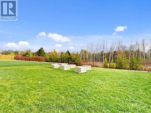 48 Cairns Gate, King, ON - Outdoor