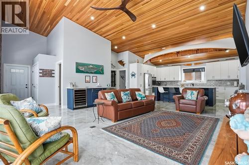 2 Bruin Boulevard, Candle Lake, SK - Indoor Photo Showing Living Room