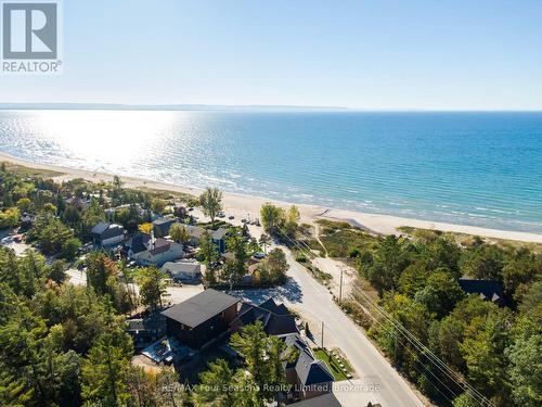 805 EASTDALE DRIVE  Wasaga Beach, ON L9Z 2R5