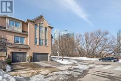 2 BLUEWATER COURT  Toronto, ON M8V 4A8