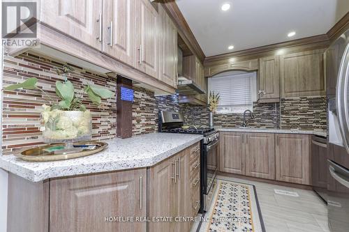 20 Oleander Crescent, Brampton, ON - Indoor Photo Showing Kitchen With Upgraded Kitchen