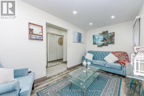 20 Oleander Crescent, Brampton, ON - Indoor Photo Showing Living Room