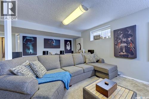 342 Stensrud Road, Saskatoon, SK - Indoor Photo Showing Living Room