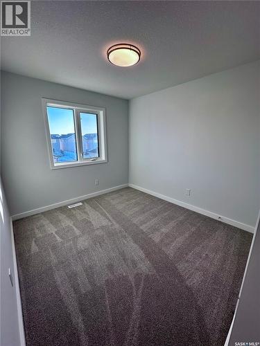 5449 Buckingham Drive E, Regina, SK 