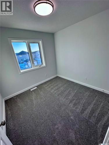 5453 Buckingham Drive E, Regina, SK 