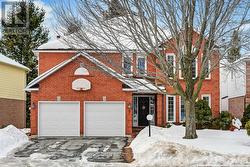 9 SHERK CRESCENT  Ottawa, ON K2K 2L4