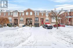 81 WEST OAK CRESCENT  Toronto, ON M9N 3Z7