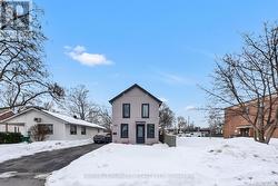 195 RANDI ROAD  Mississauga, ON L5A 1V6