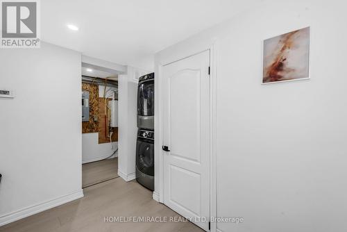 195 Randi Road, Mississauga, ON -  Photo Showing Other Room