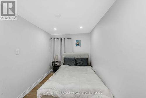 195 Randi Road, Mississauga, ON - Indoor Photo Showing Bedroom