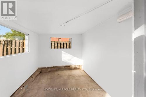 195 Randi Road, Mississauga, ON - Indoor Photo Showing Other Room