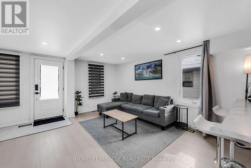 195 Randi Road, Mississauga, ON - Indoor