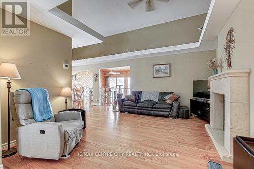 34639 Third Line, Southwold, ON - Indoor Photo Showing Living Room