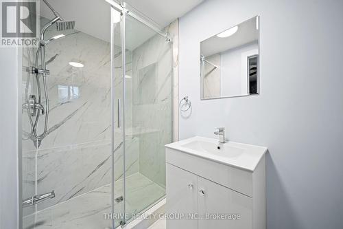 922 Princess Avenue, London East (East G), ON - Indoor Photo Showing Bathroom