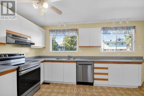 Kitchen - 1264 Morrison Drive, Ottawa, ON - Indoor Photo Showing Kitchen With Stainless Steel Kitchen With Double Sink