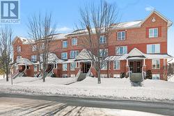 275 AQUAVIEW DRIVE  Ottawa, ON K4A 0B5