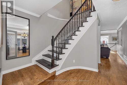 81 Saddle Crescent, Ottawa, ON - Indoor Photo Showing Other Room