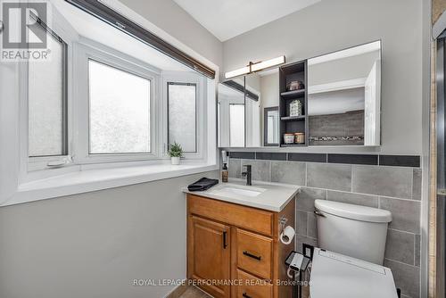 81 Saddle Crescent, Ottawa, ON - Indoor Photo Showing Bathroom