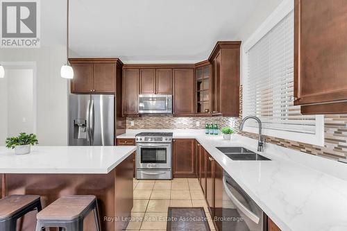 879 Etherington Way, Milton, ON - Indoor Photo Showing Kitchen With Stainless Steel Kitchen With Double Sink With Upgraded Kitchen
