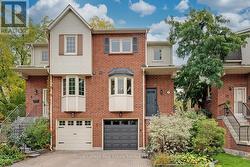 10 NORMANDY PLACE  Oakville (Co Central), ON L6K 1S1