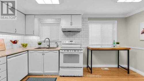 75 Dawn Ridge Drive, Kitchener, ON - Indoor Photo Showing Kitchen With Double Sink