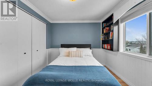 75 Dawn Ridge Drive, Kitchener, ON - Indoor Photo Showing Bedroom