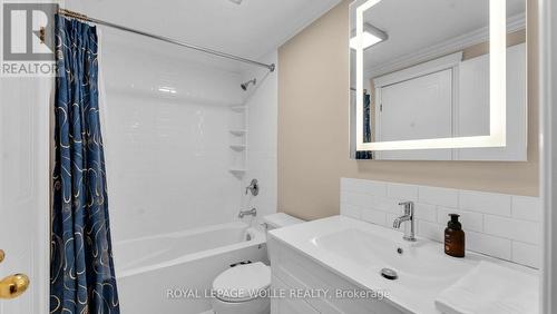 75 Dawn Ridge Drive, Kitchener, ON - Indoor Photo Showing Bathroom