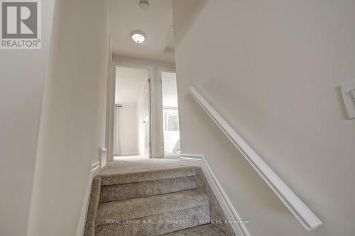 33 Gemini Drive, Hamilton, ON - Indoor Photo Showing Other Room