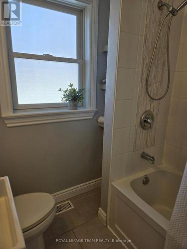 Note the built-in towel shelves! - 1305 Kingston Avenue, Ottawa, ON - Indoor Photo Showing Bathroom