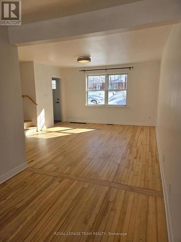 Plenty of room here for a sofa or sectional! - 1305 Kingston Avenue, Ottawa, ON - Indoor Photo Showing Other Room