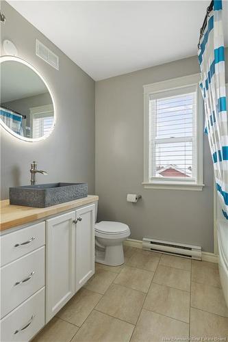 919 Mapleton Rd, Moncton, NB 