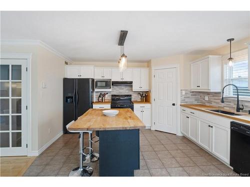 919 Mapleton Rd, Moncton, NB 